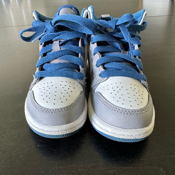 Nike Jordan Mid 1 - Picture 8 of 8